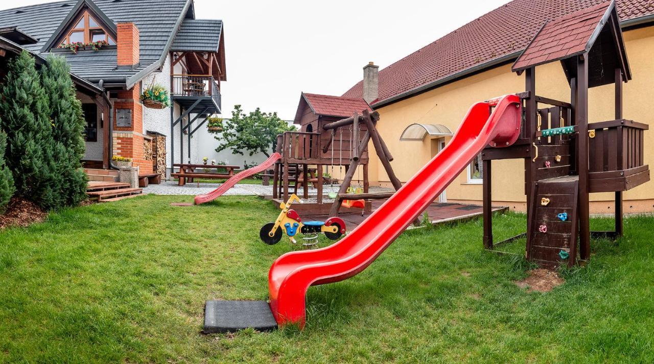 Penzion U Kaplicky Mala Hrastice Kültér fotó